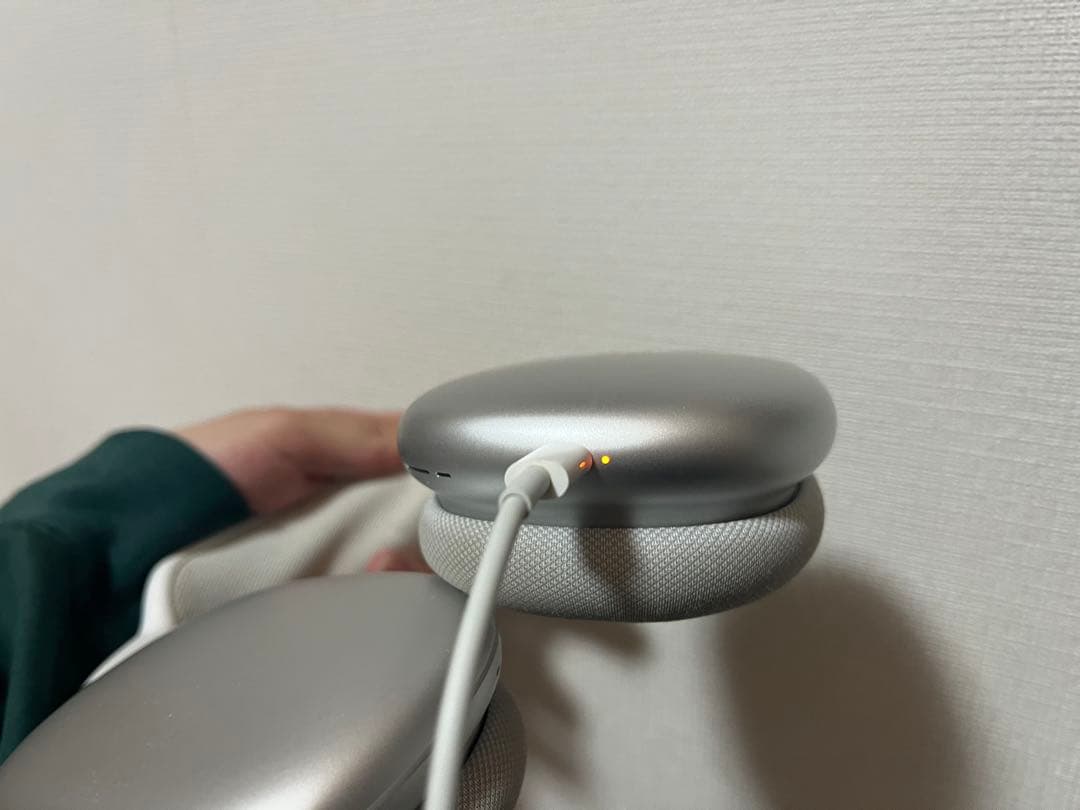 【4/11マデ出品】AirPods Max シルバー 本体　箱あり　カバー付