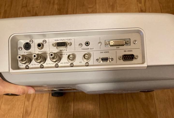 ヤマハ デジタルシネマプロジェクター DPX-1