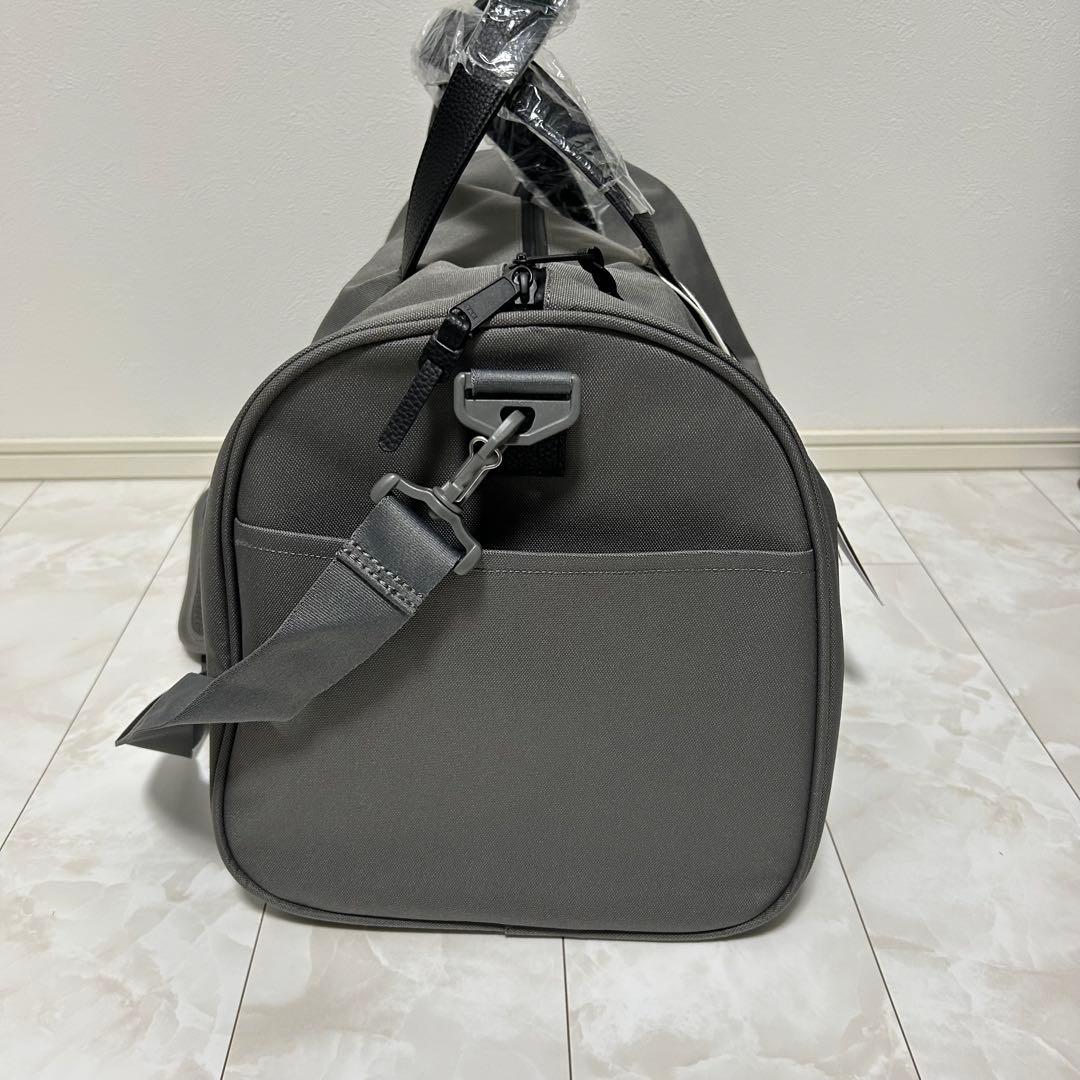 Herschel Novel Duffle グレー 43L ボストンバッグ