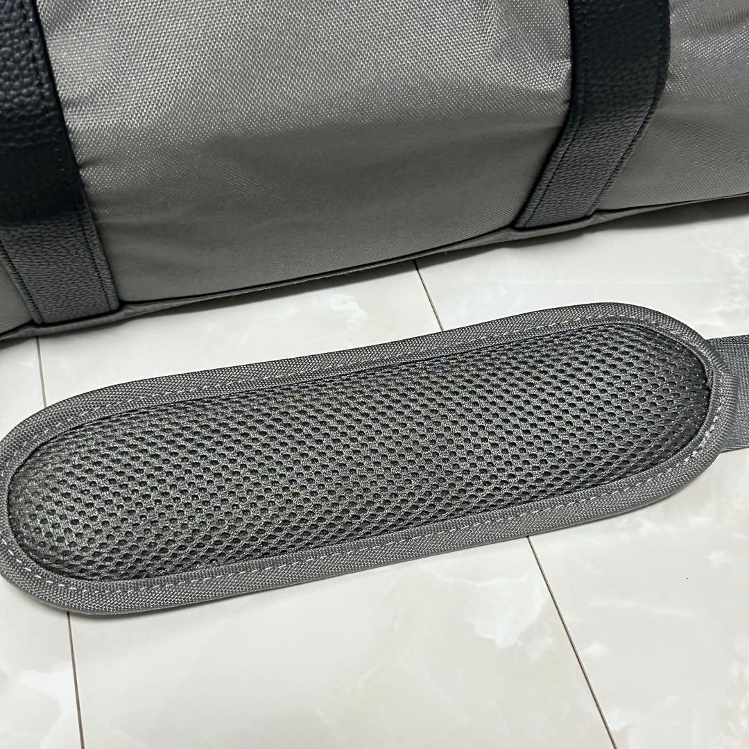 Herschel Novel Duffle グレー 43L ボストンバッグ