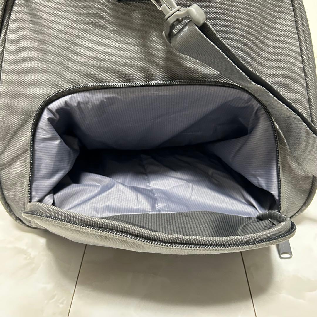 Herschel Novel Duffle グレー 43L ボストンバッグ