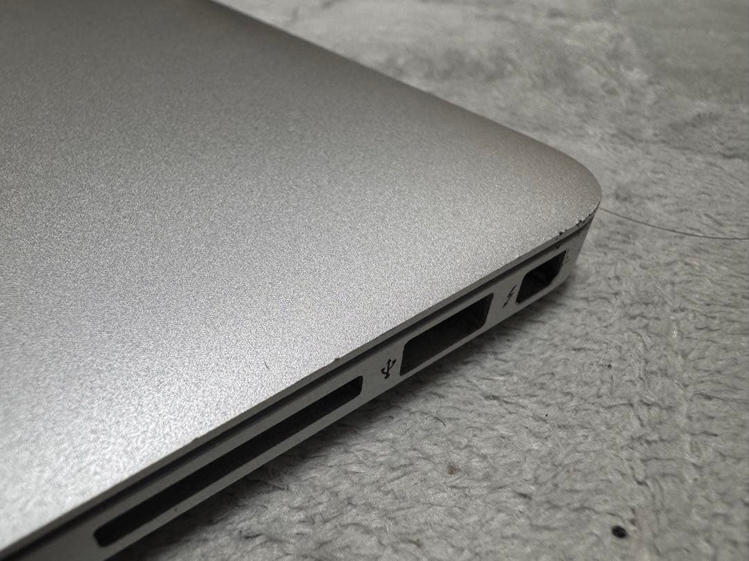 MacBook本体 Apple MacBook Air A1466