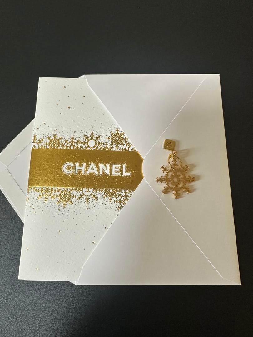 2024クリスマスコフレ　シャネルエッセンシャルセット　CHANEL
