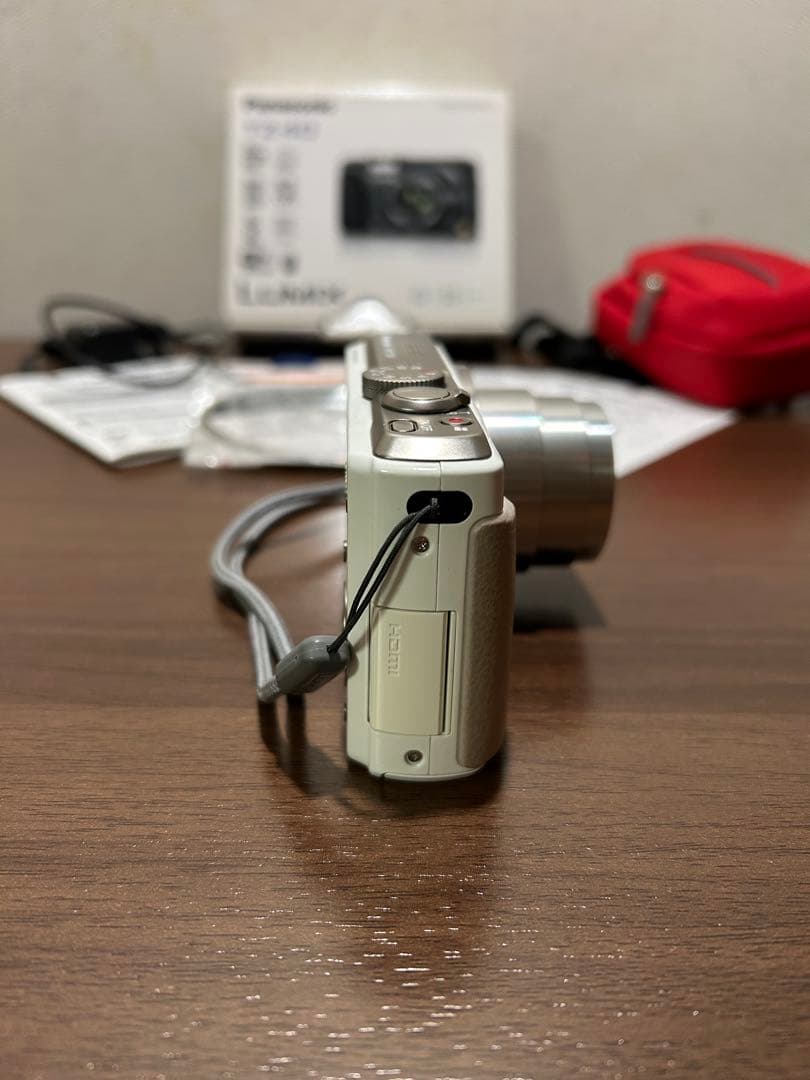 Panasonic LUMIX TZ40 ホワイト