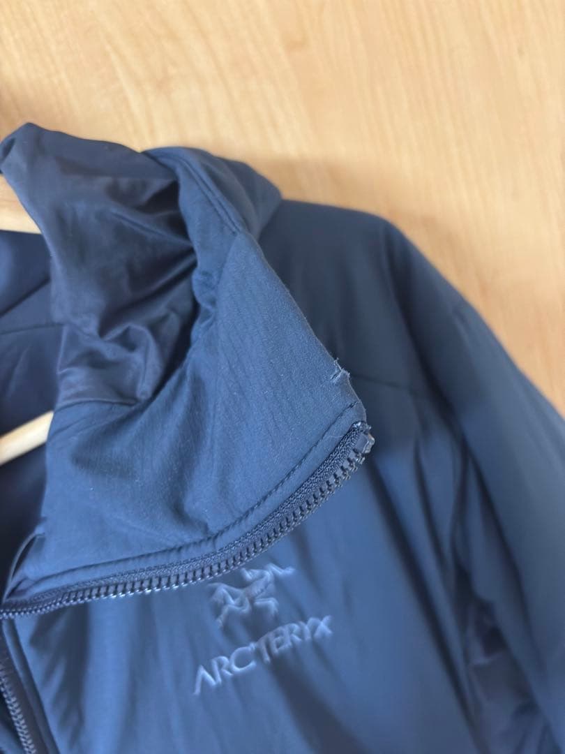 Mサイズ　アトムarフーディ　アークテリクス　ブラックサファイア　arフーディー