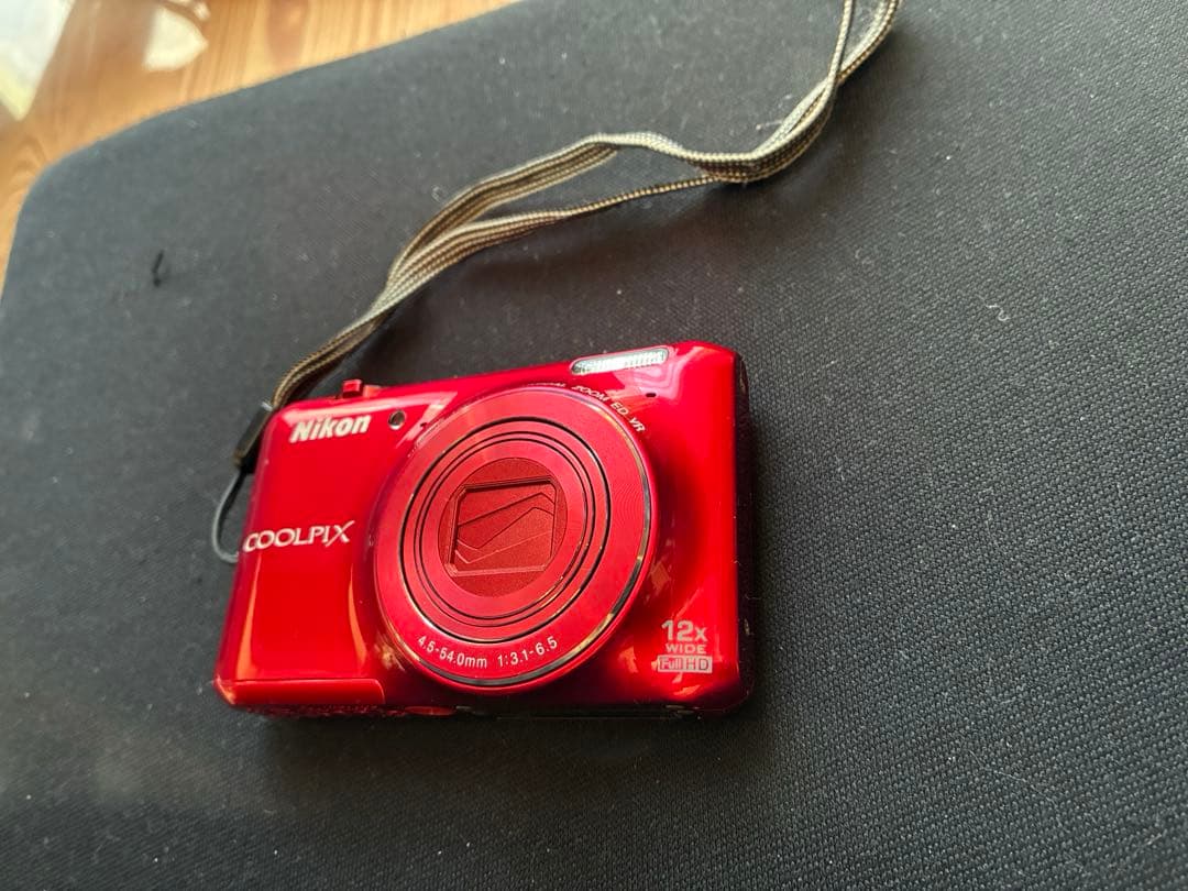 Nikon COOLPIX S6400 レッド
