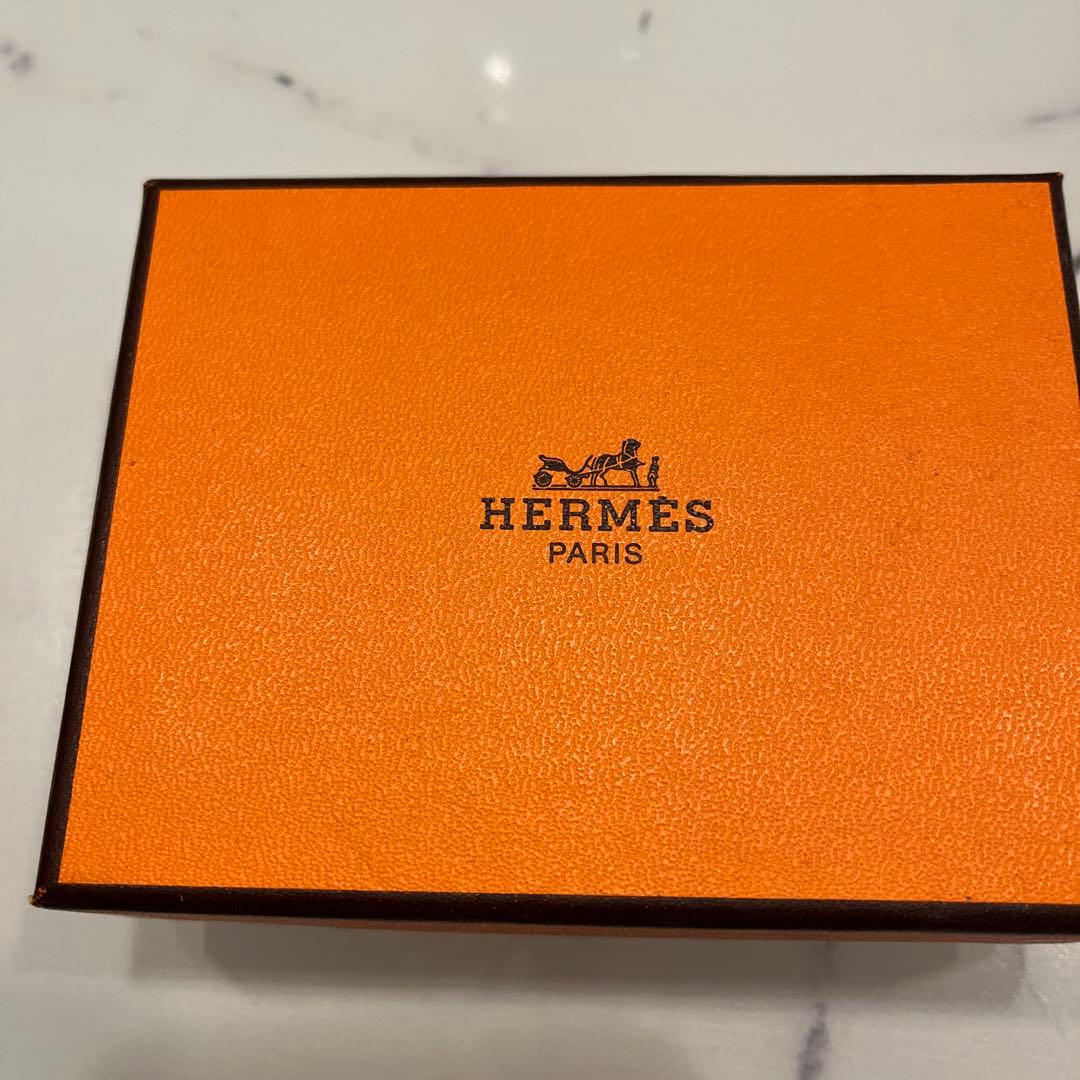 HERMES エルメス　エンベロープ名刺入れ 新品未使用、箱入り。