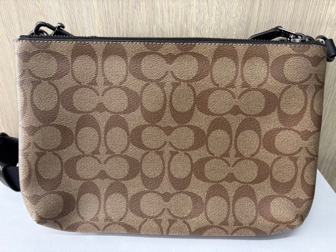 COACH コーチ エヴァレット クロスボディ ショルダーバッグ 美品