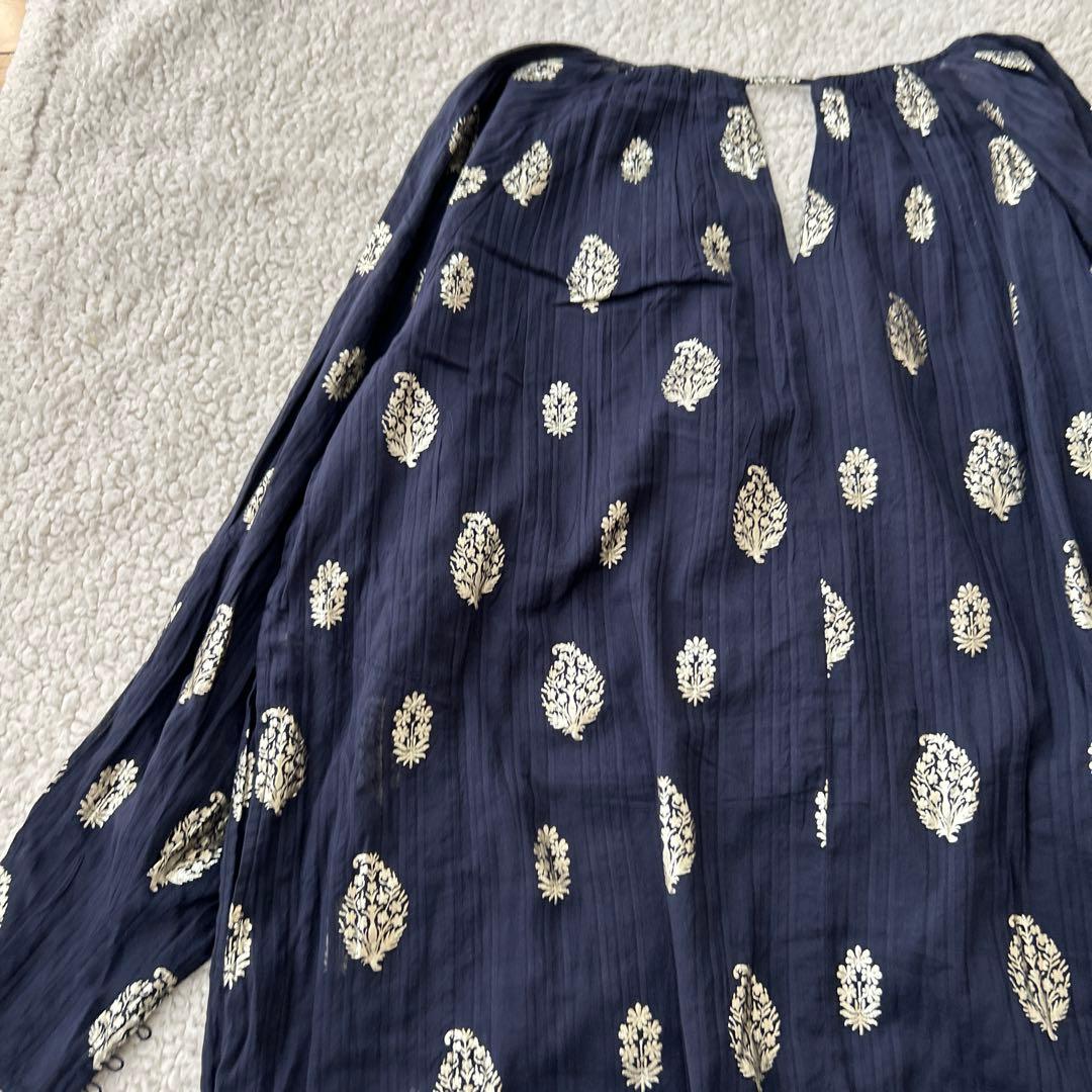 美品ne Quittez pasヌキテパ　箔プリントロングワンピース ネイビーM