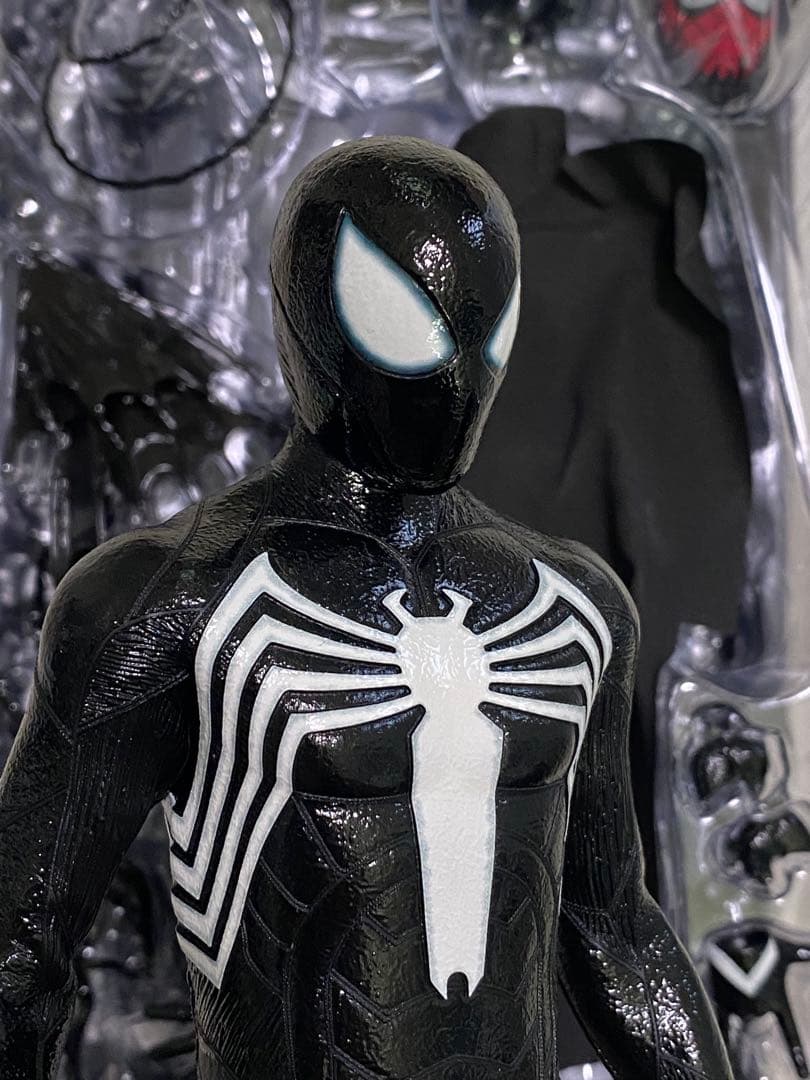 ホットトイズ スパイダーマン ピーターパーカー シンビオートスーツ marvel