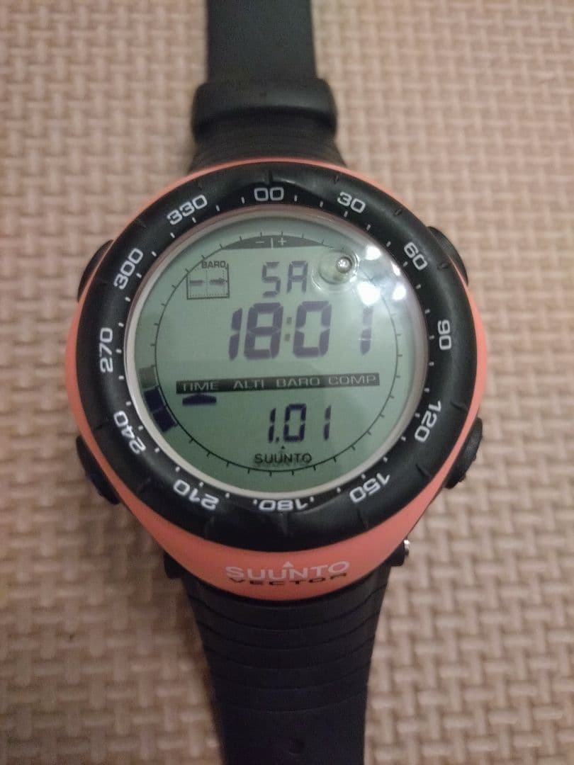 超美品 スント ベクター ピンク SUUNTO VECTOR pink