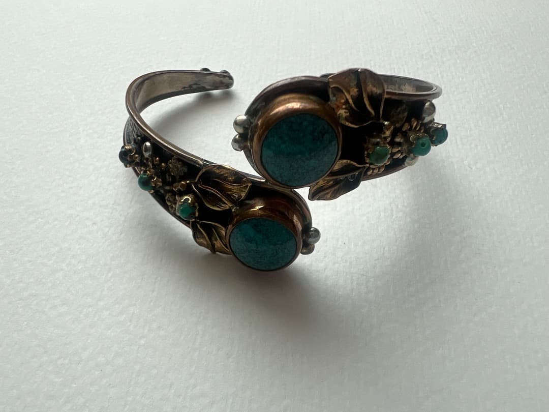 本物トルコ石×ヴィンテージ風シルバー925バングル