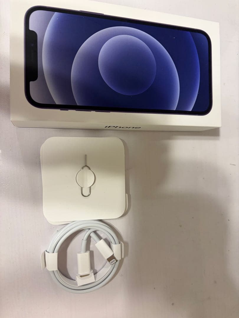 iPhone 12 ブラック64GB 【バッテリー77%】本体 充電ケーブル付き