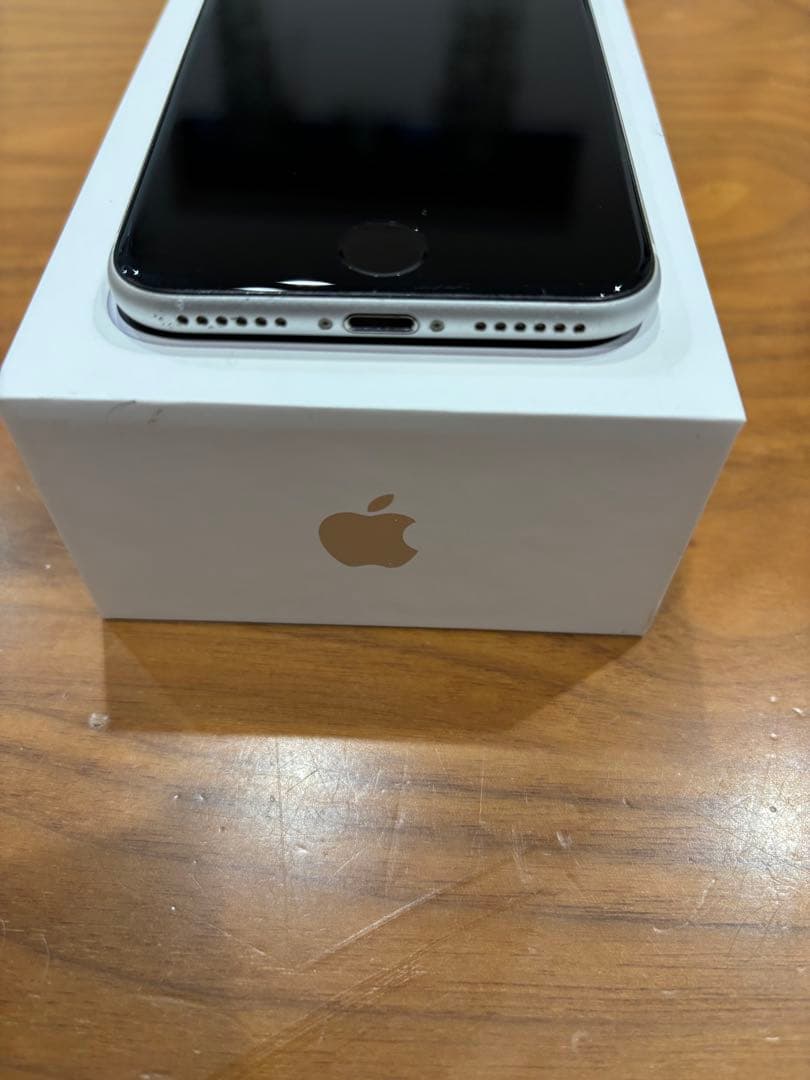 iPhone SE (第2世代) (white) 64GB SIMフリー