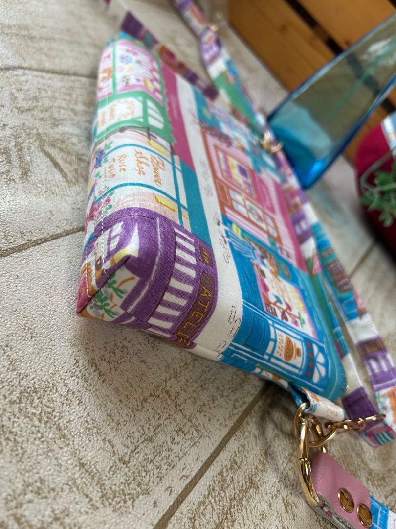 とんみ♡パリの街並みウィンドウショッピング猫ちゃん