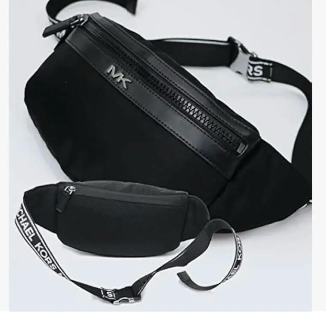 未使用品　マイケルコース　MICHAEL KORS ボディバッグ　ブラック
