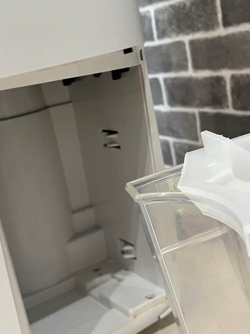 シャープ 衣類除湿乾燥機 CV-N71-W 2021年製