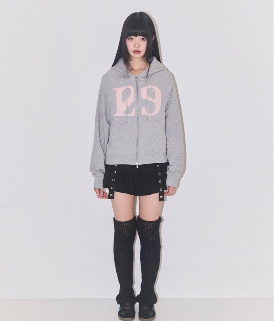 新品未使用　ILLIGOグレーパーカー