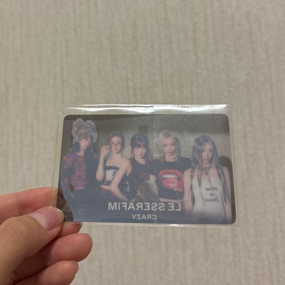 新品未開封　LESSERAFIM ルセラ　CRAZY 限定トレカ