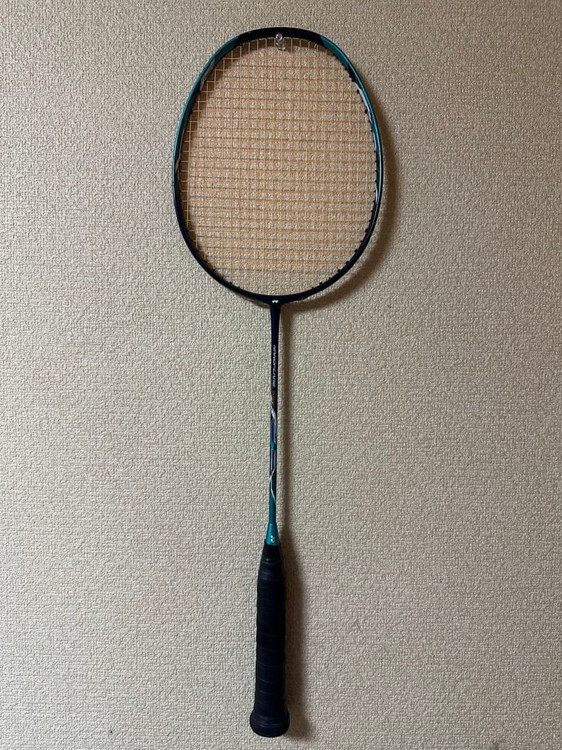 バドミントンラケット ナノフレア700