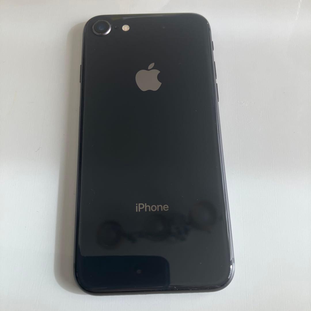 Apple iPhone 8ブラック