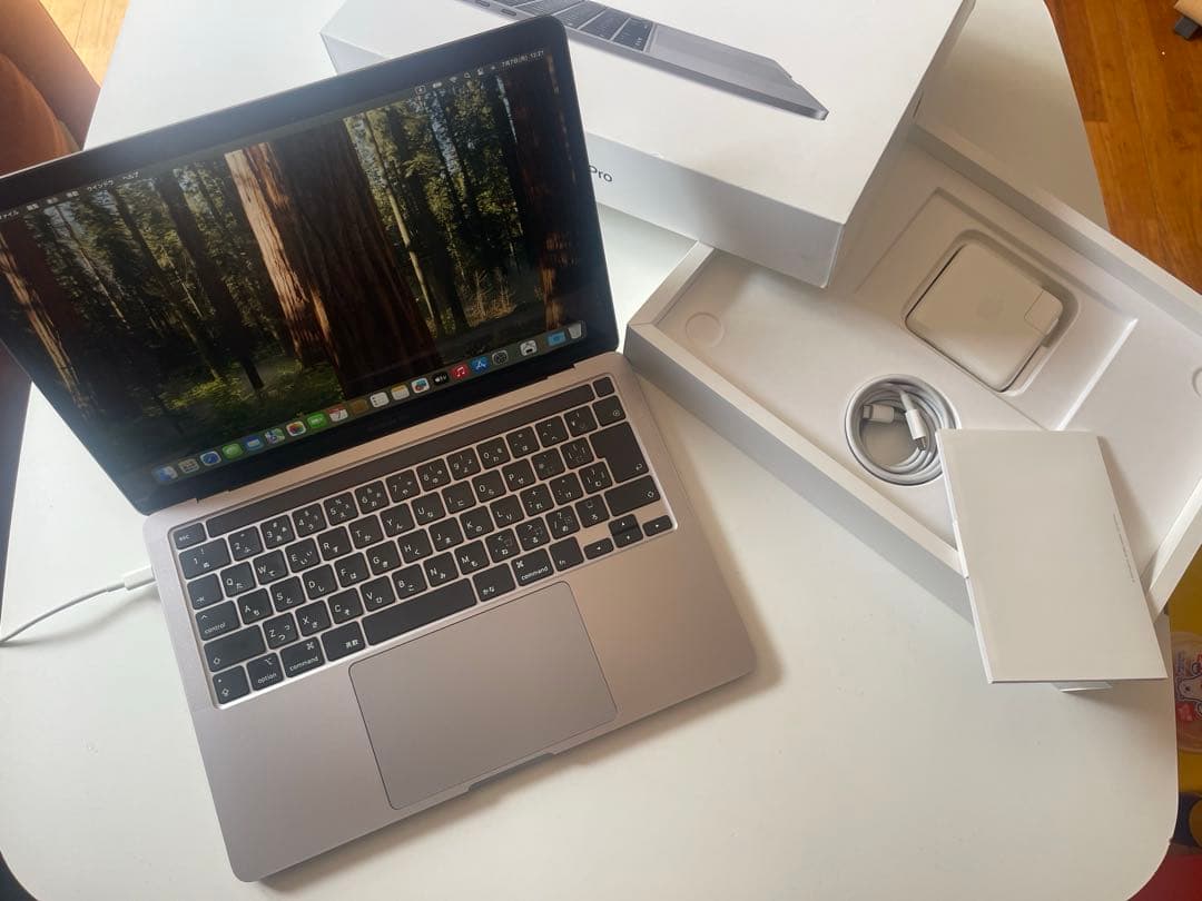 Apple MacBook Pro 13インチ (2020) 本体 ssd1T