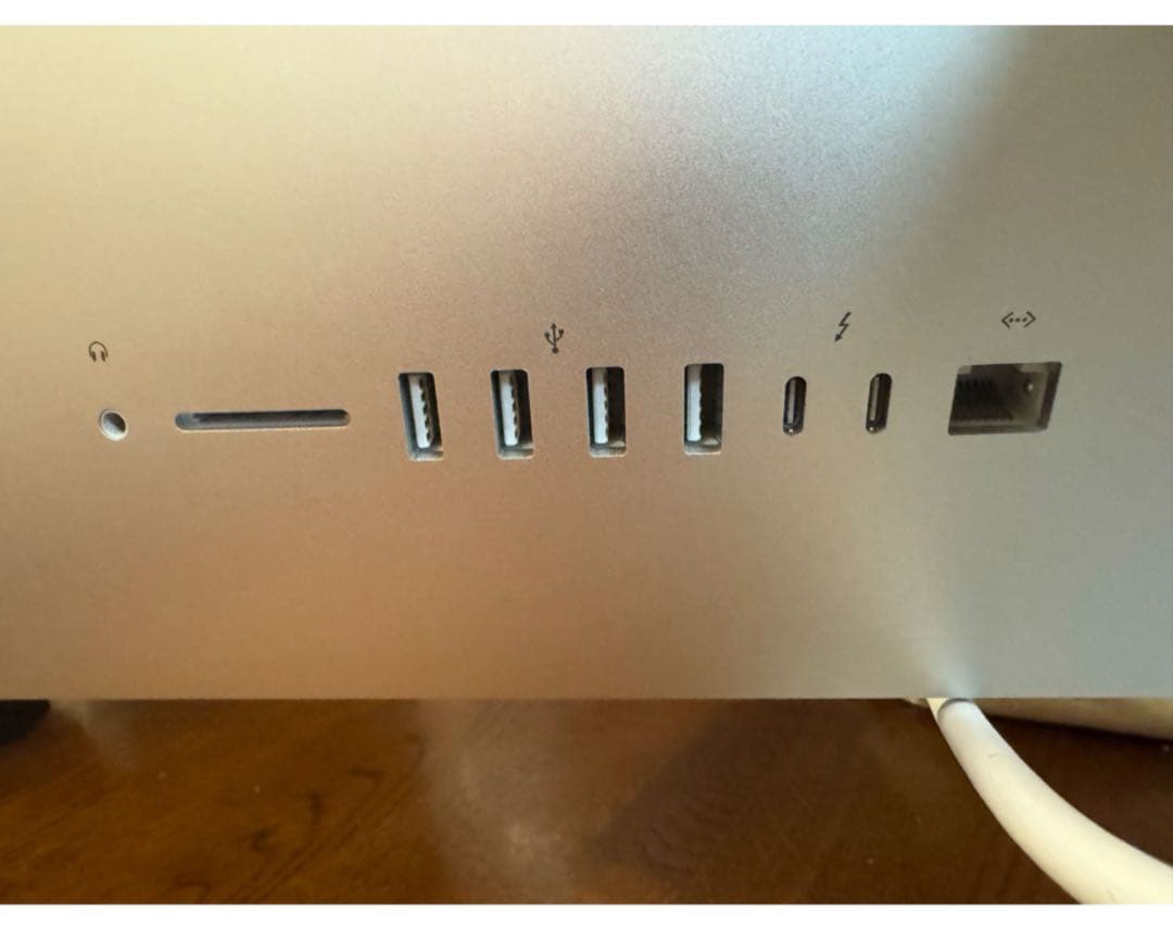 Apple iMac 2019 21.5インチi5,メモリ8GB,HDD 1TB