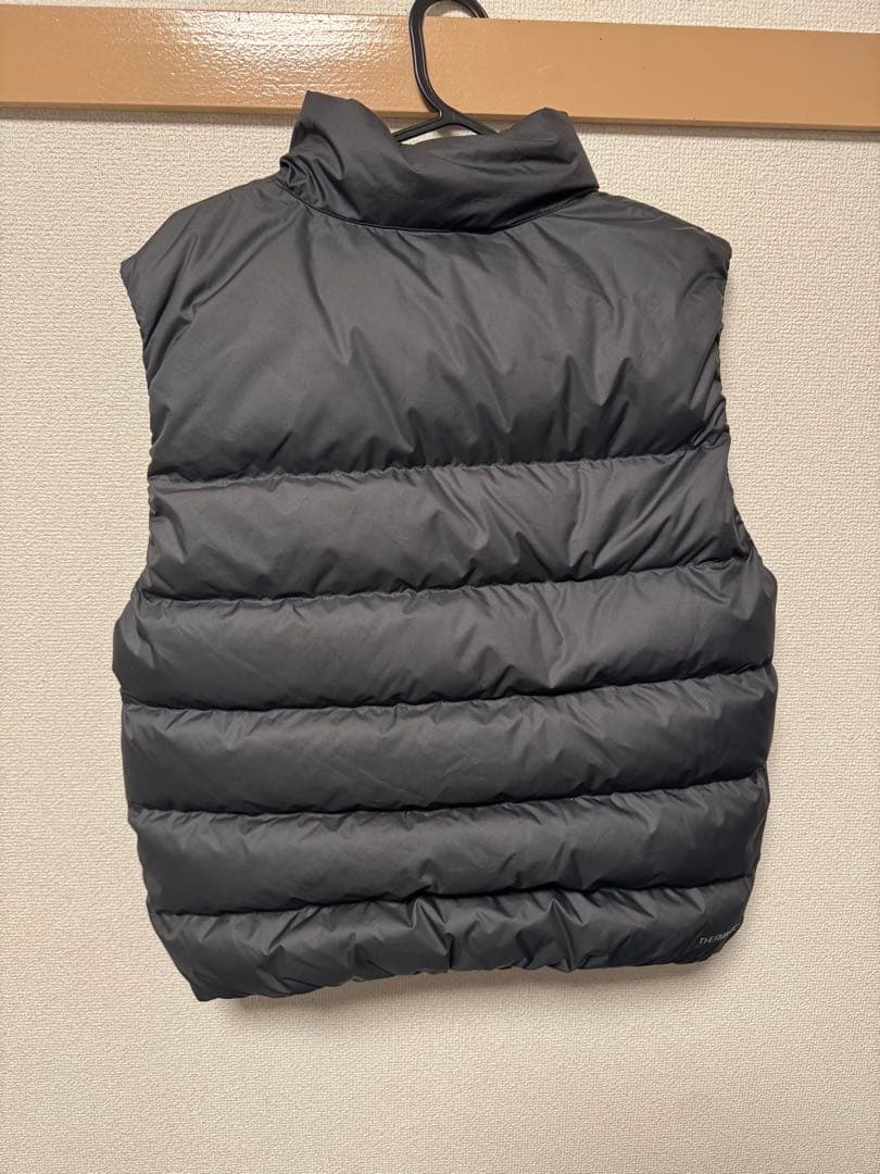 Nike ダウンベスト