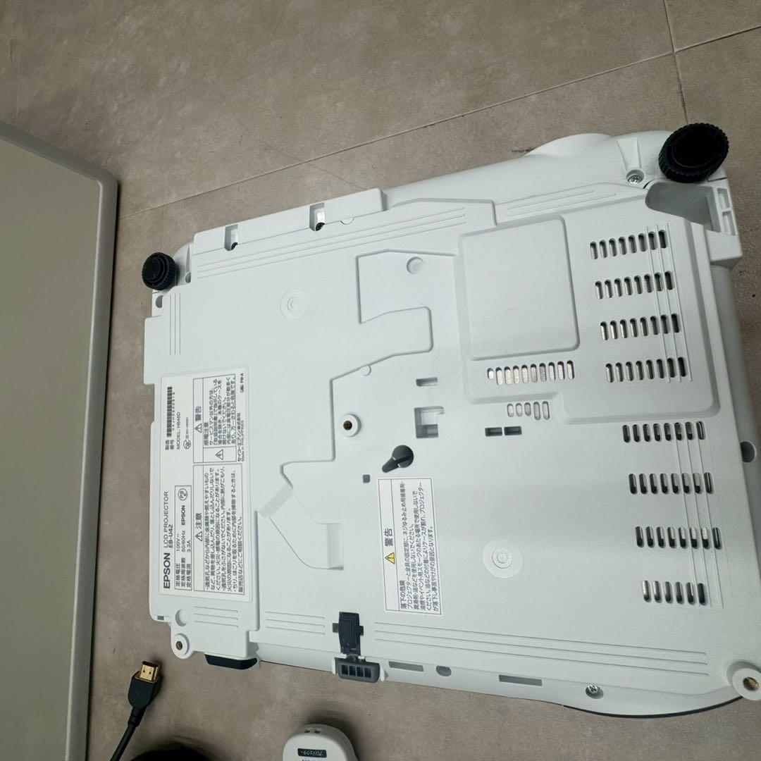 美品EPSON EB-U42 フルHD 3600lmWi-Fi対応