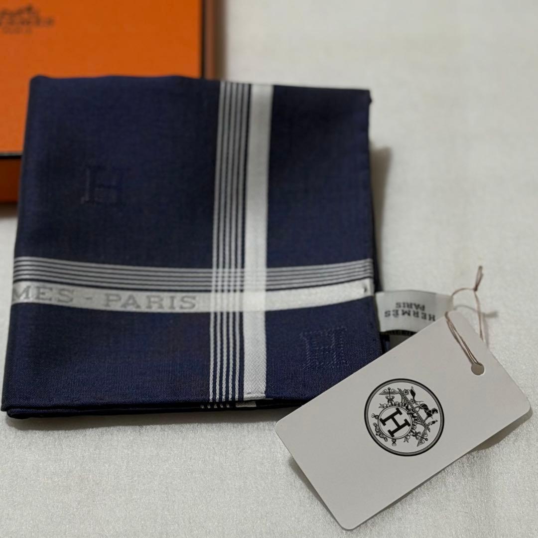 エルメス HERMES ハンカチ　ジャカードHレリーフ　タグ付き 未使用品