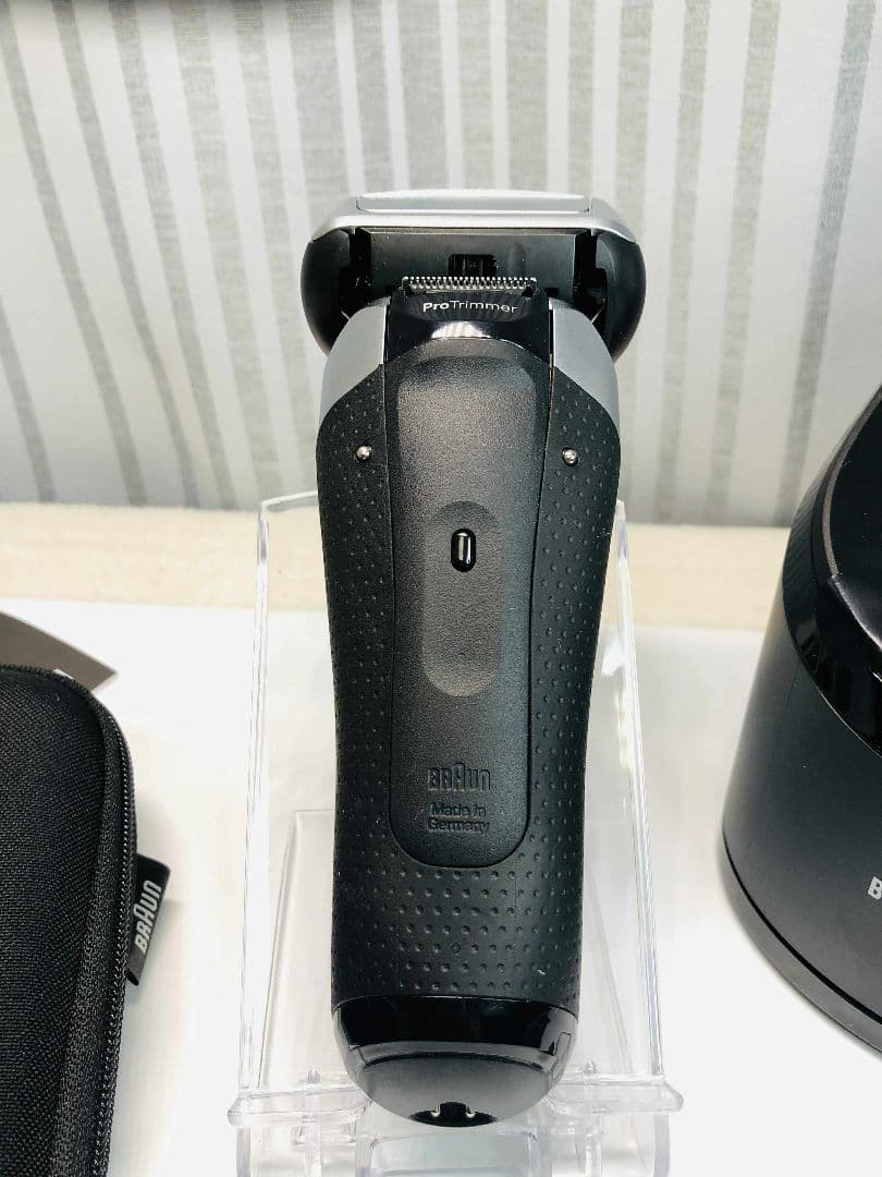 【未使用に近い】Braun S8 8567cc−Vシェーバー ブラウンシリーズ