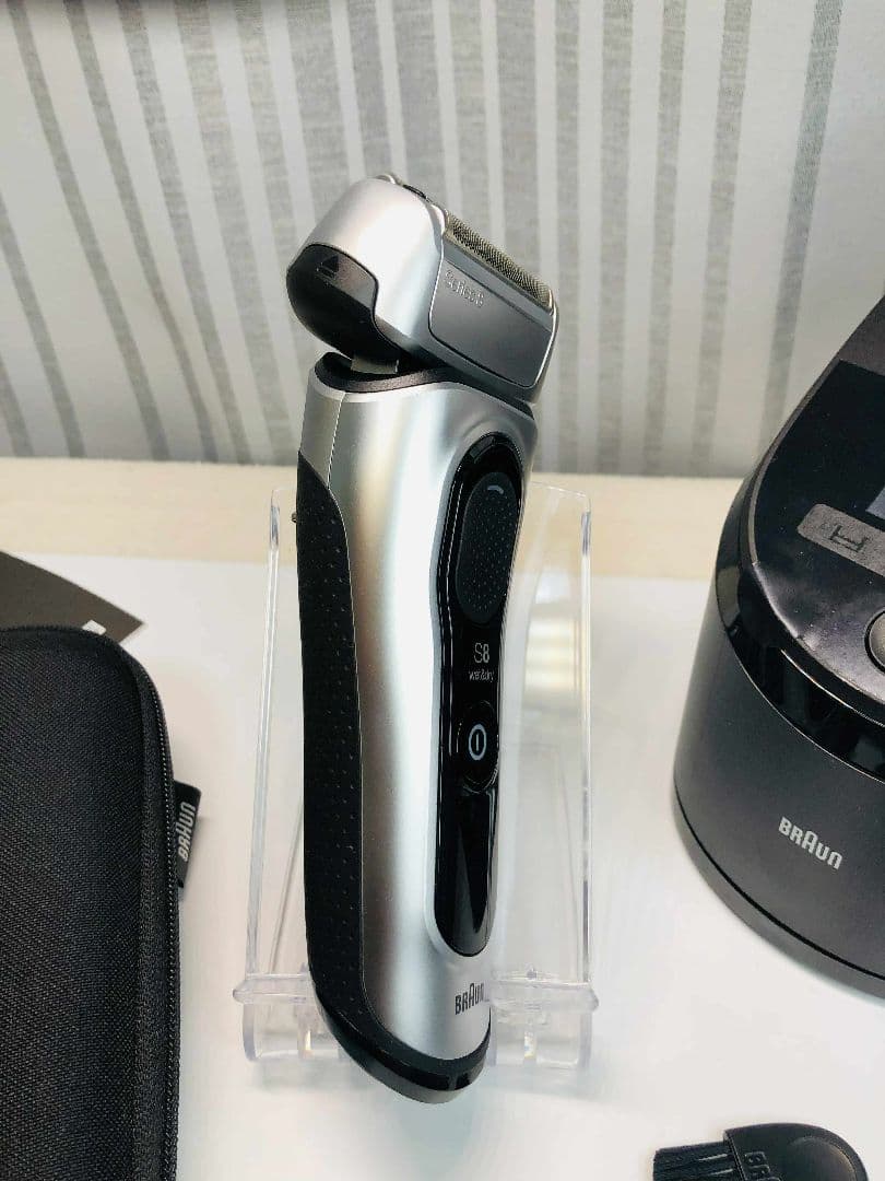 【未使用に近い】Braun S8 8567cc−Vシェーバー ブラウンシリーズ