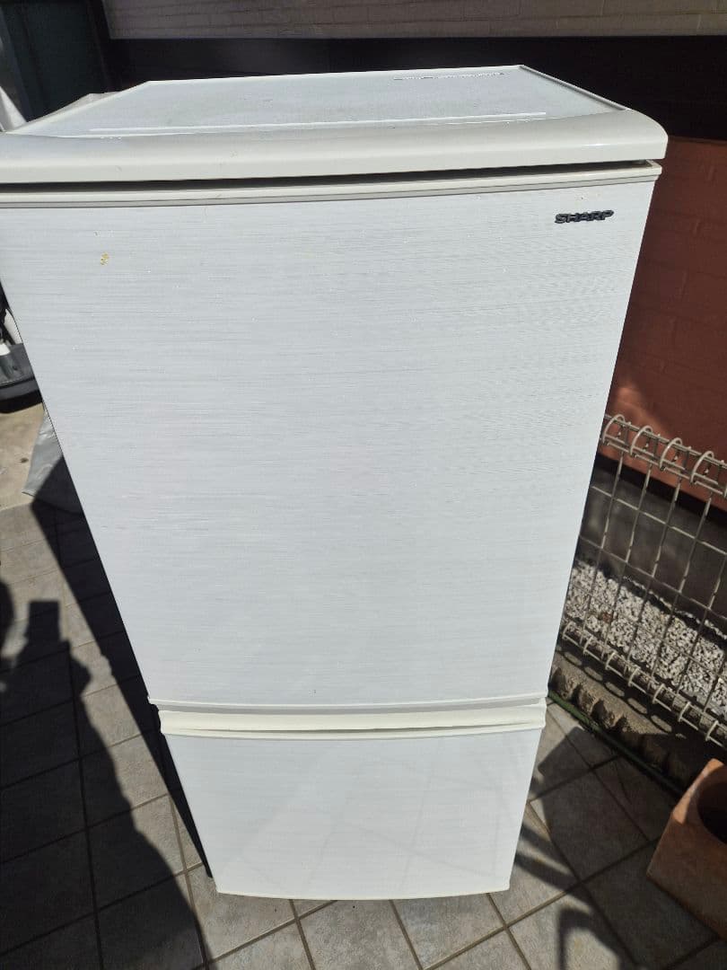 SHARP 冷蔵庫 ホワイト ガラス棚付き
