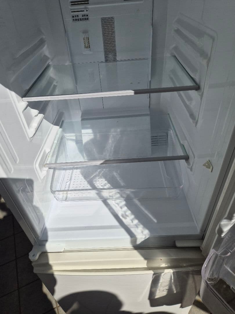 SHARP 冷蔵庫 ホワイト ガラス棚付き