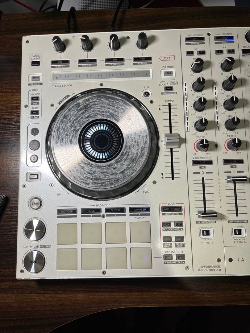 Pioneer DDJ-SX Serato DJ Pro対応コントローラー