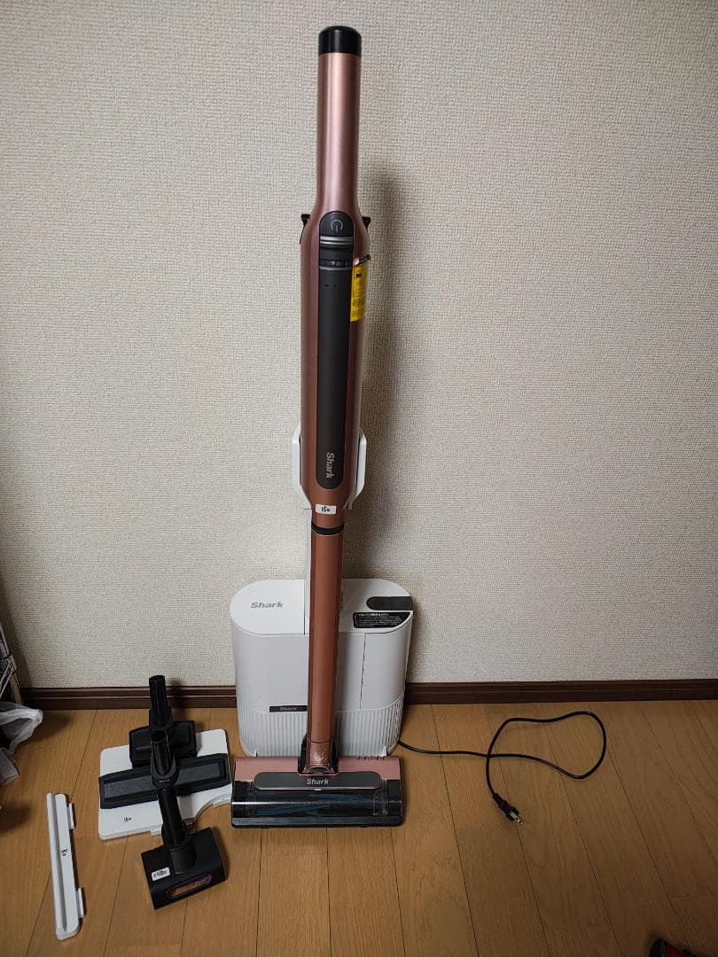 シャーク★コードレスクリーナー★CS150JRGAE★バッテリー新品と同等★