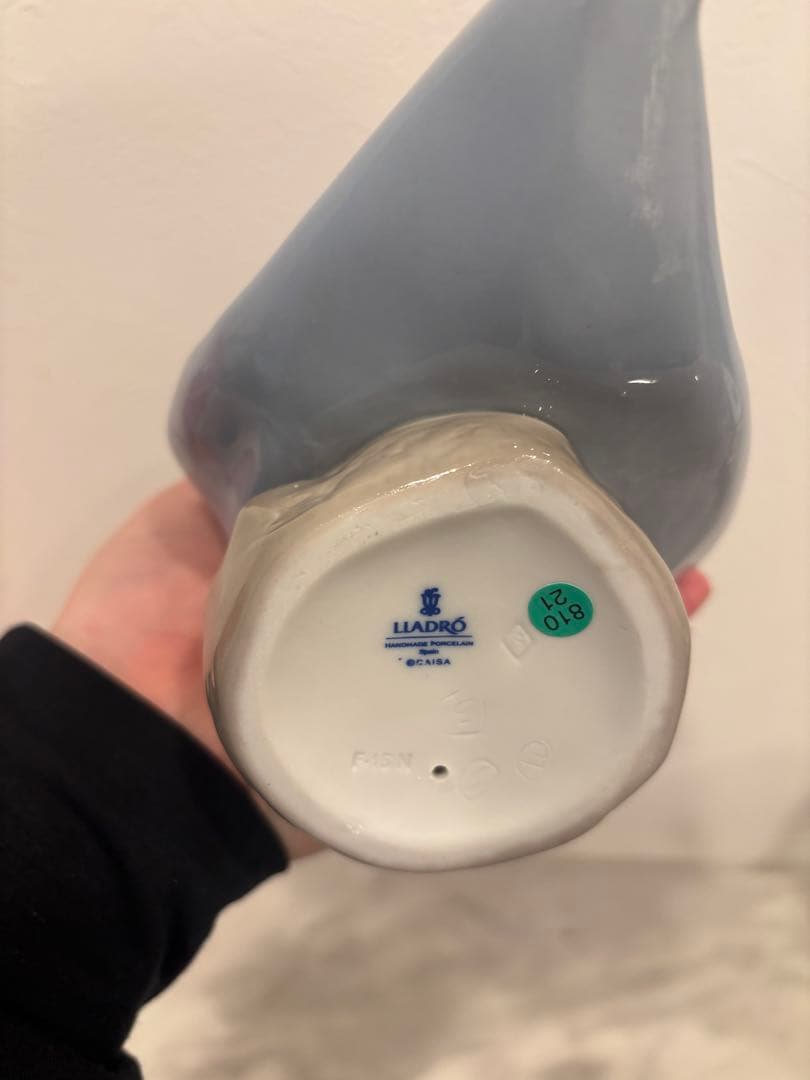 LLADRO リヤドロ 『 花の香りに包まれて 』 置物