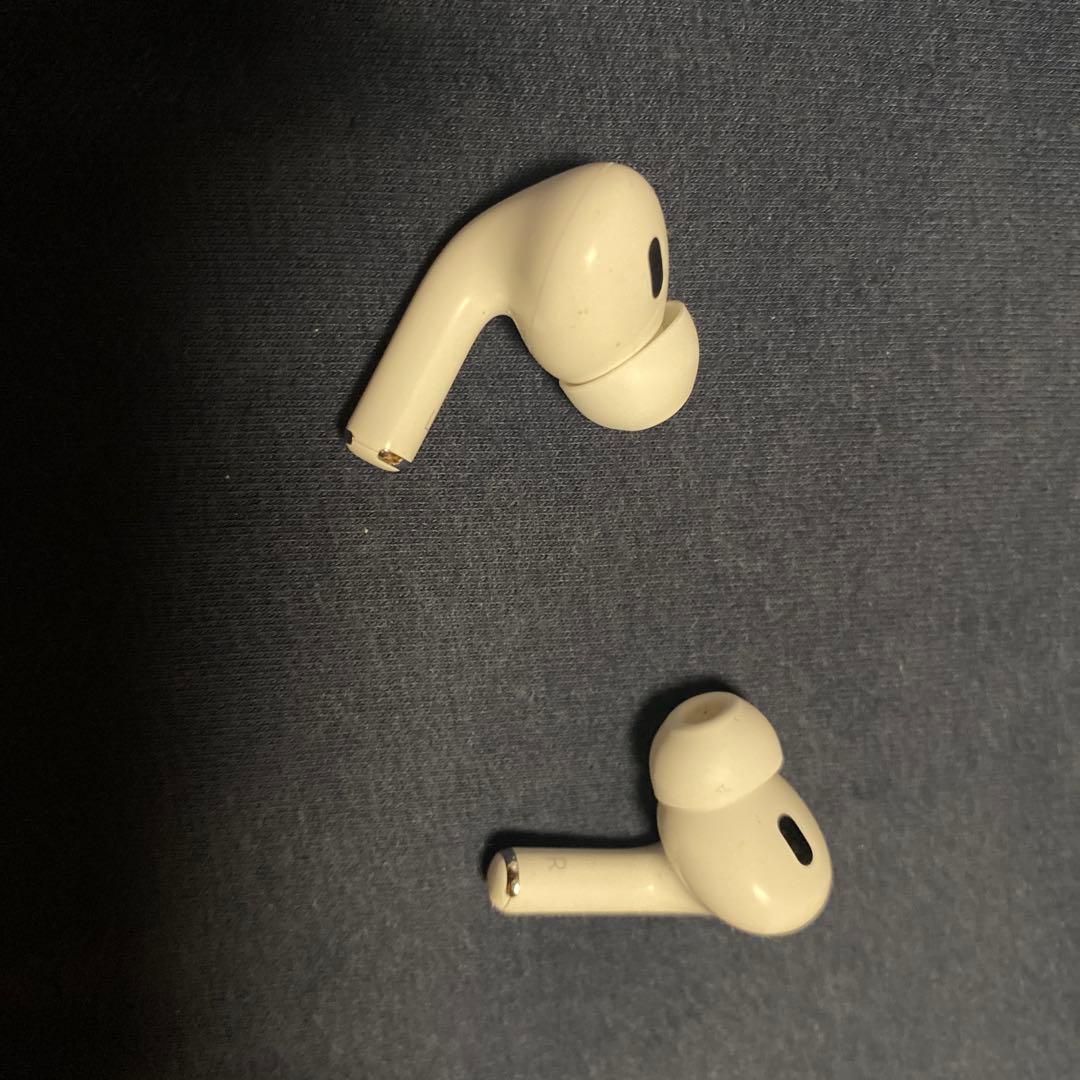 AirPods PRO 2 本体 ホワイト 充電ケース付き