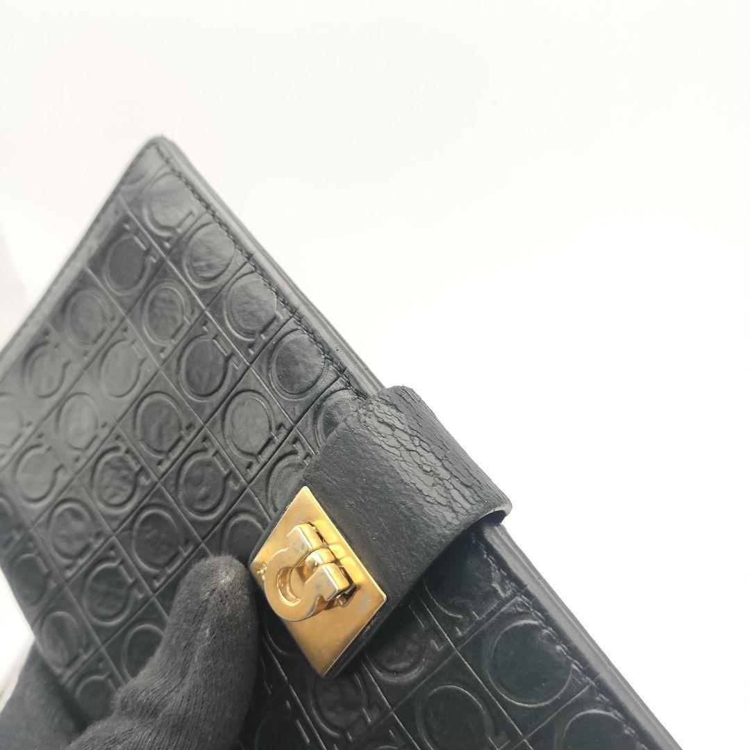 ◎サルヴァトーレフェラガモ　長財布　財布　ガンチーニ型押し　ブラック