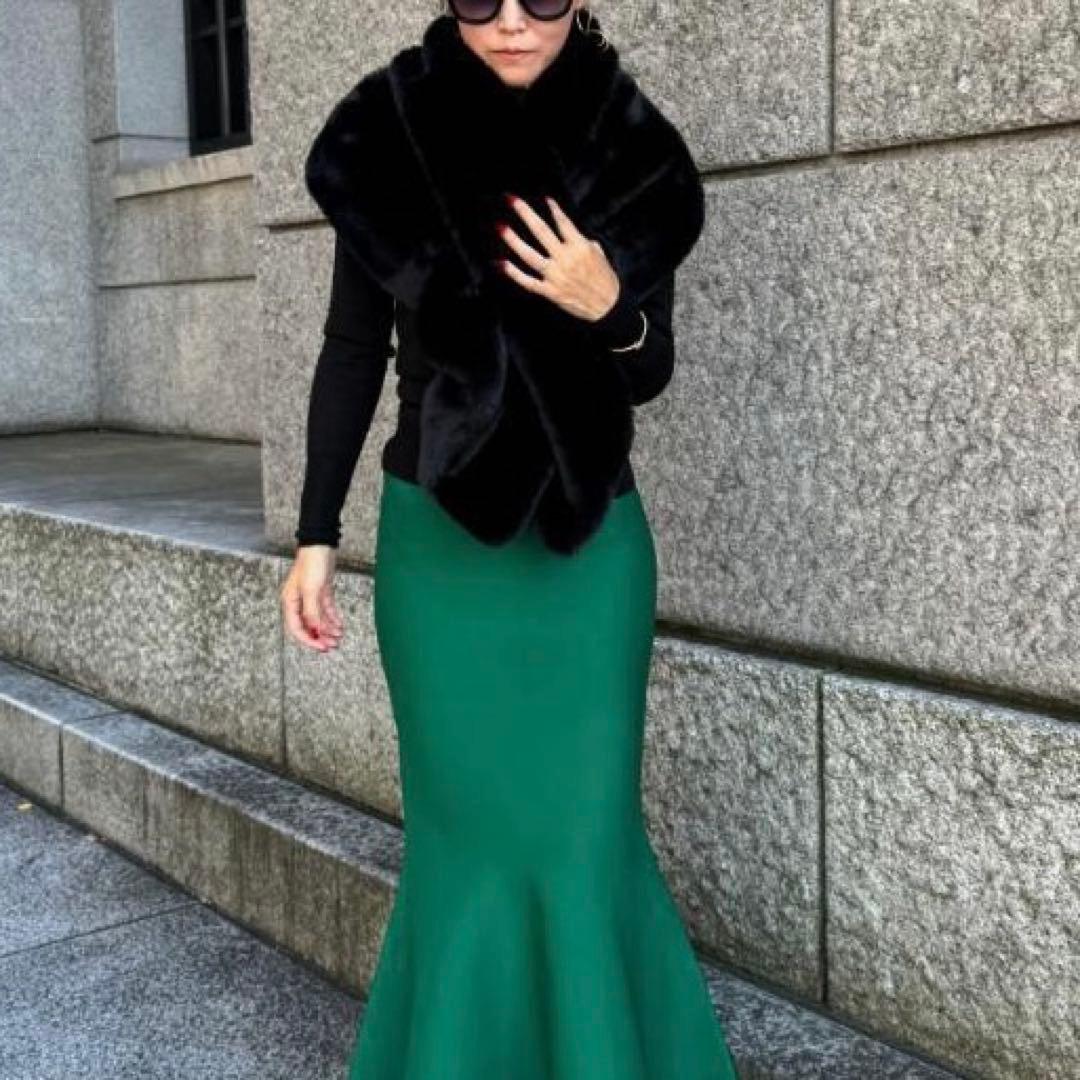 未使用 タグ付き JENNE ジェンヌ リッチボリュームファーケープ ブラック