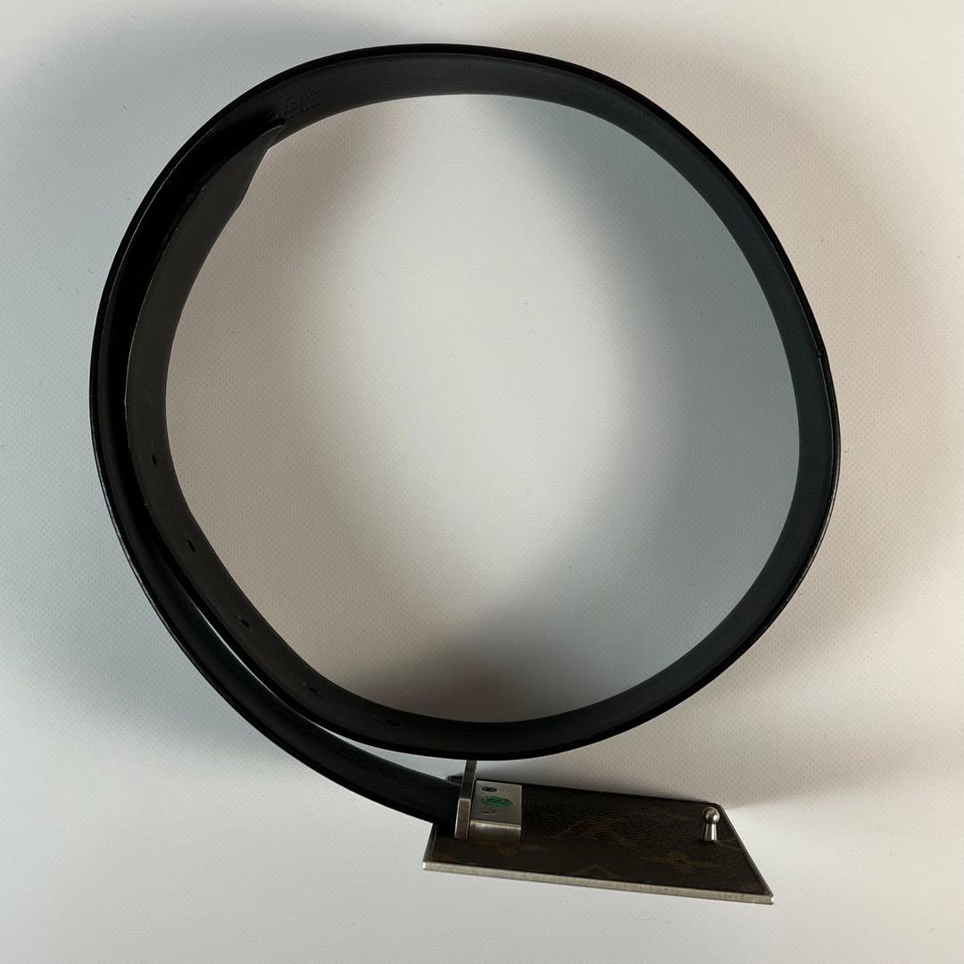 未使用級　希少デザイン　LOUIS VUITTON ベルト　スクエアバックル