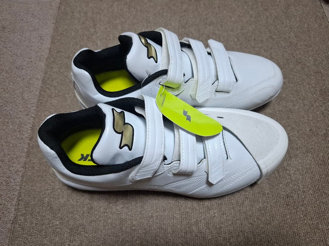 SSK スパイク ホワイト ベルクロ　金具