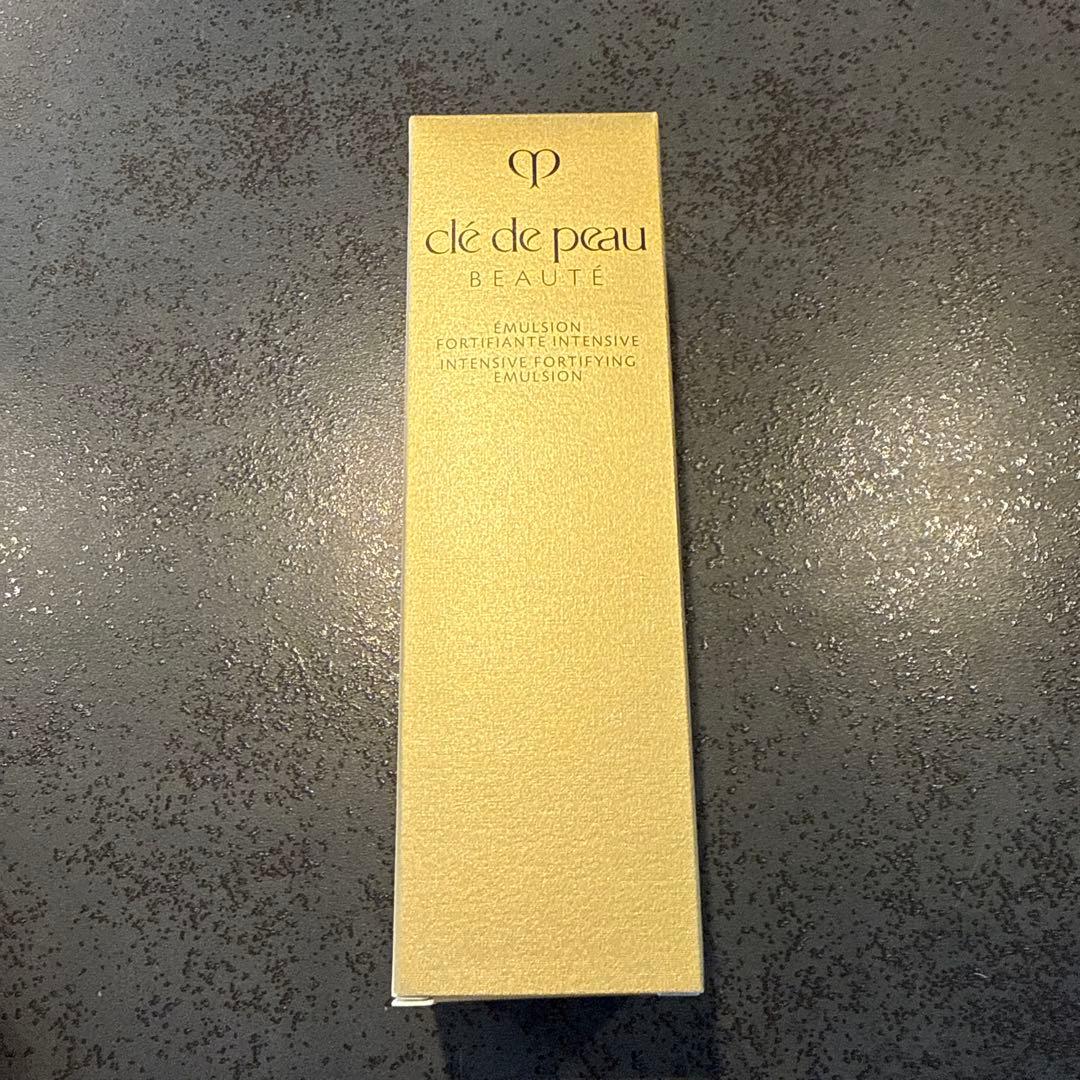 クレ・ド・ポー ボーテ エマルションアンタンシヴｎ