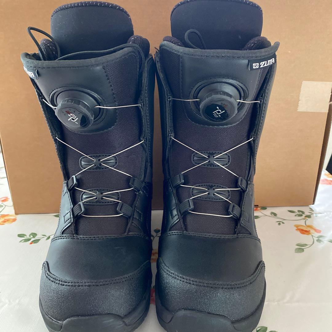 再再値下げ‼️ZUMA女性用スノーボードブーツ BOAシステム　２４.０