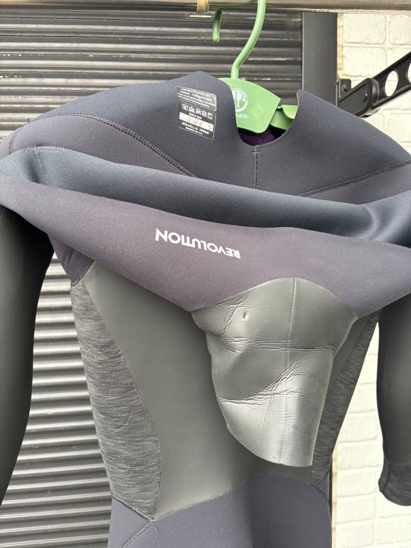 REVOLUTION レボリューション セミドライ・フルスーツ【L〜XL・美品】