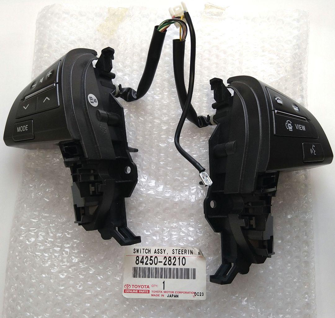 トヨタ ステアリングスイッチ 84250-28210 （エスティマ用）