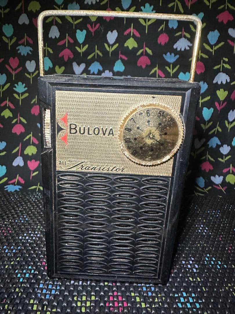 ラジオ・コンポ Bulova Valiant Transistor Radio