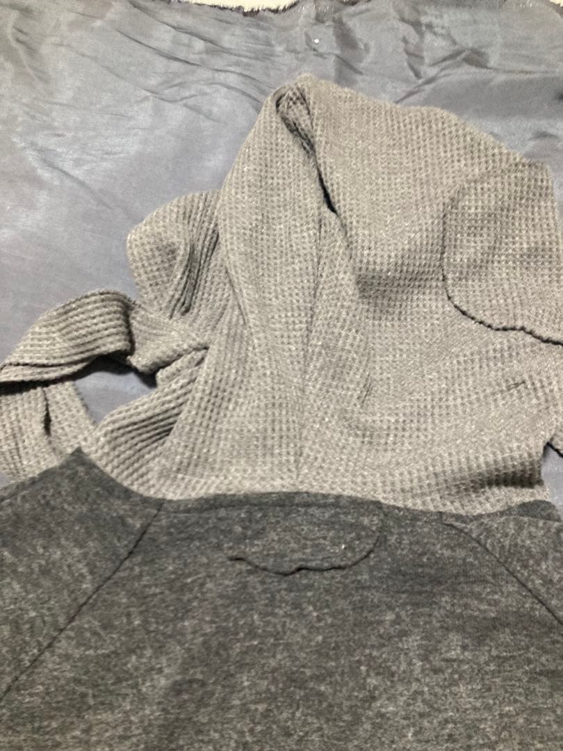 Coyseio グレー フード付き パーカー