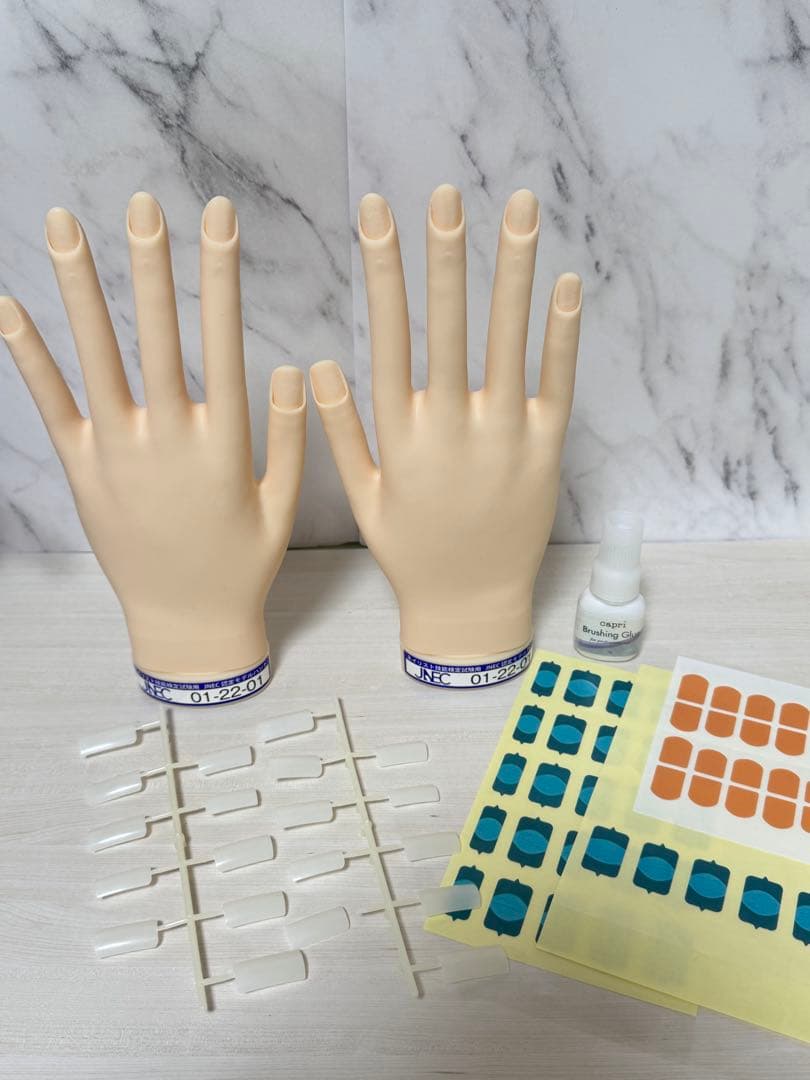 ネイリスト技能検定試験用 JNEC認定モデルハンド（骨折なし）