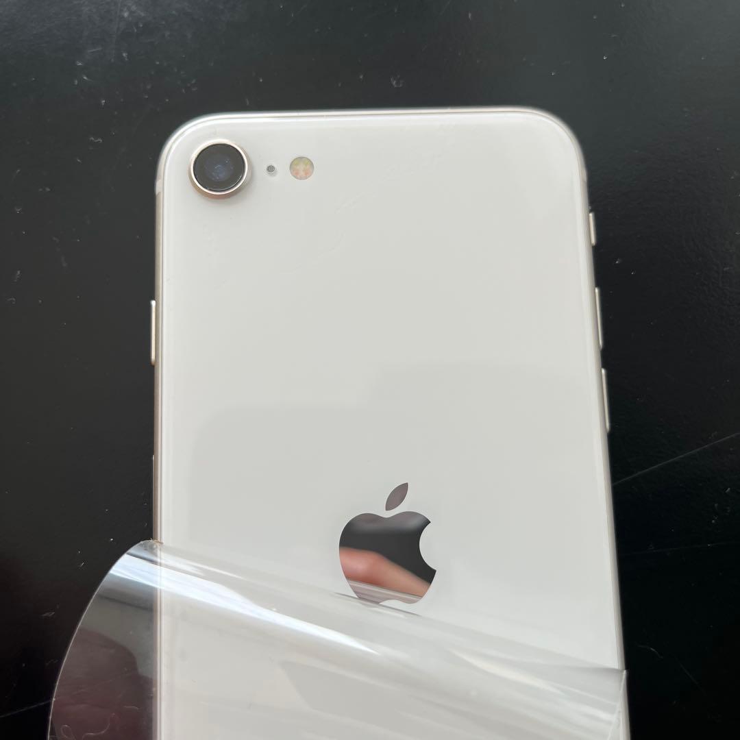 Iphone SE3 64g ホワイト